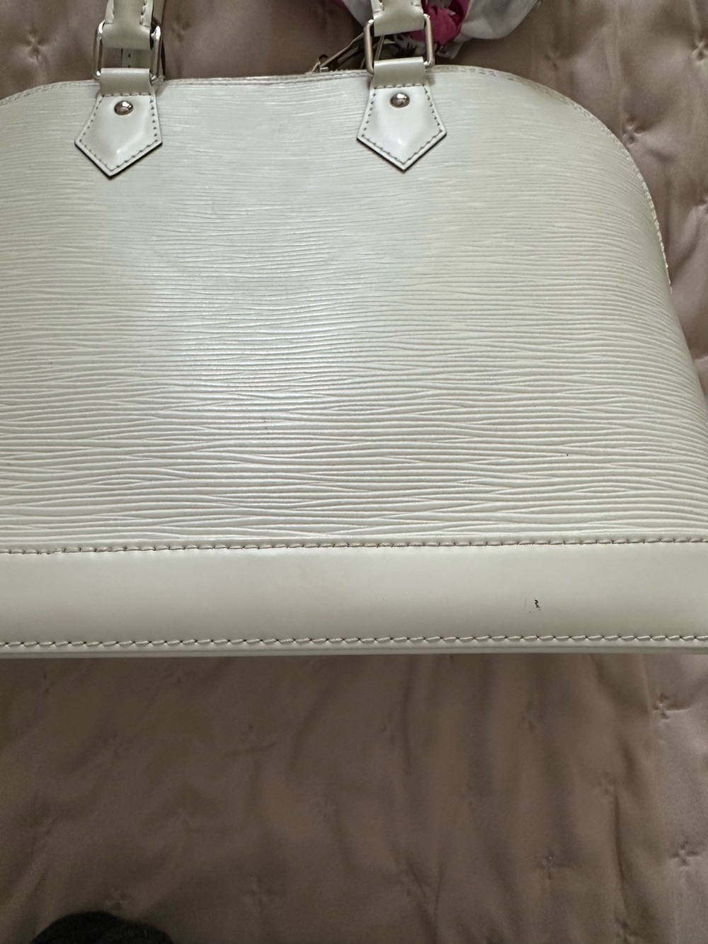 Louis Vuitton White Alma MM Top-Handle Bag with Silver Hardware - Picture 11 of 11